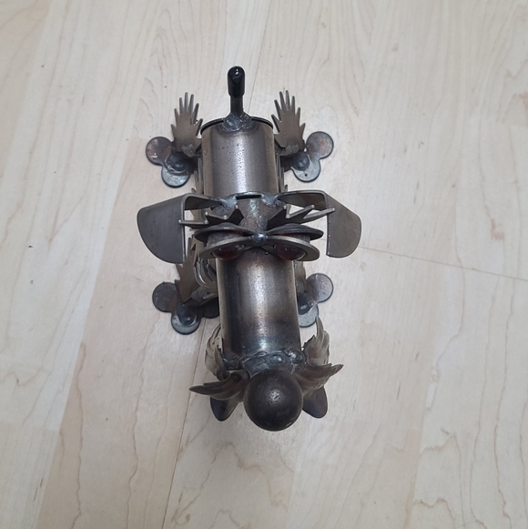 Welded Yardbord Metal Dog Sculpture - Picture 3 of 9